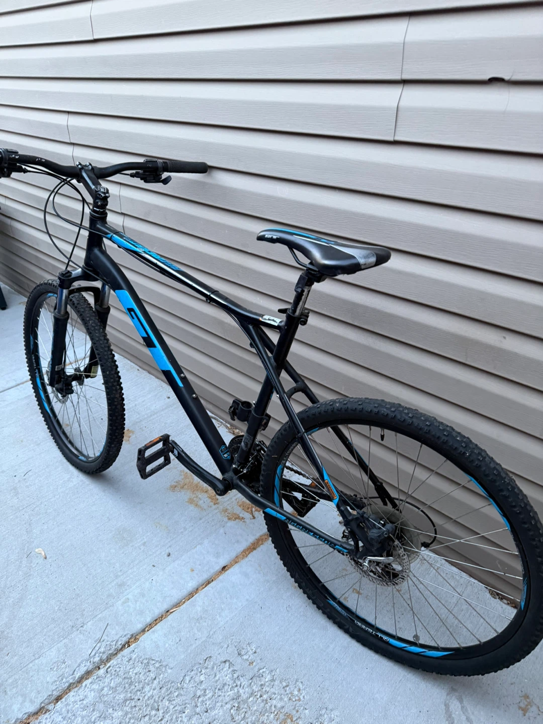 GT Men's Mountain Bike - photo 4