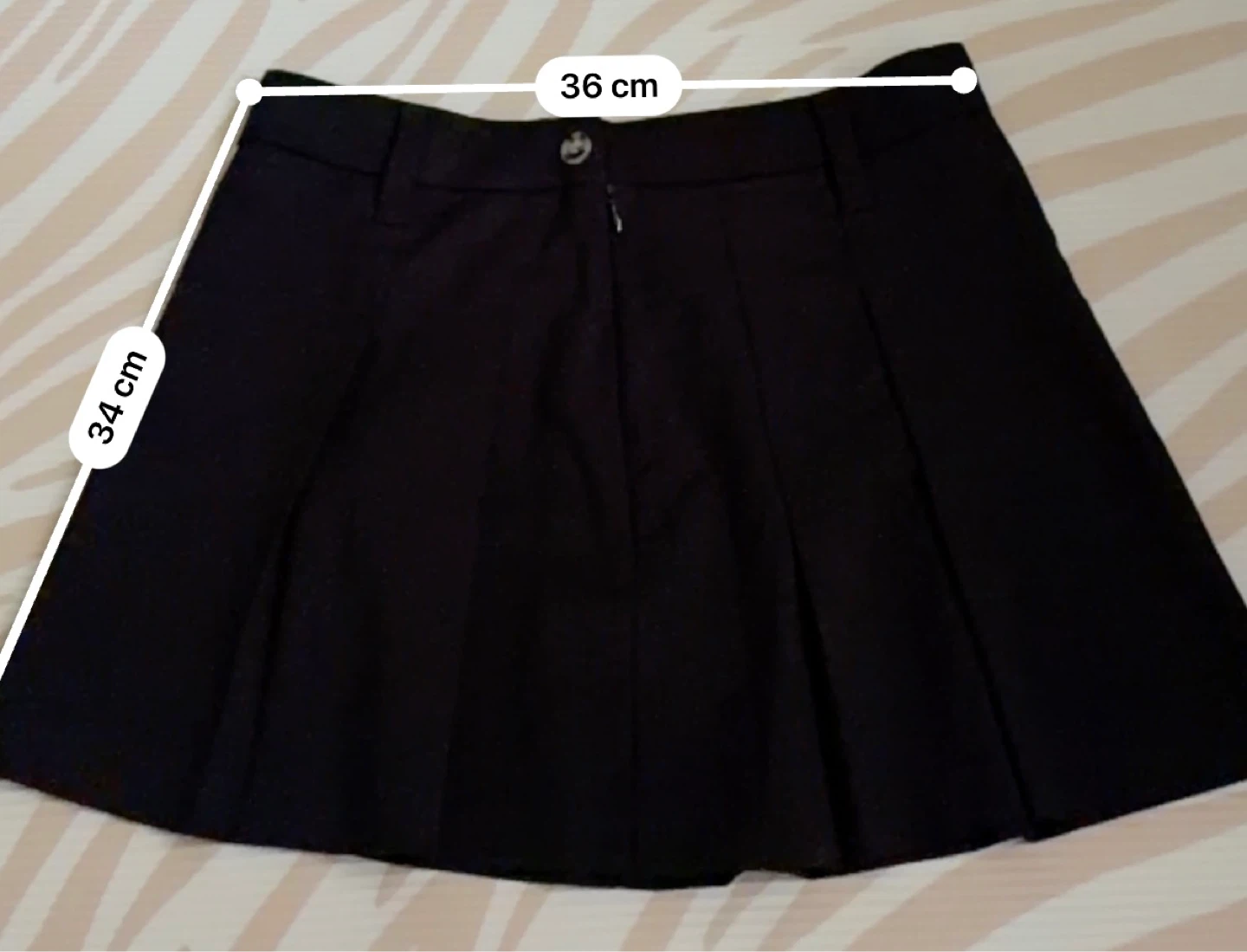 Divided H&M Black Pleated Mini Skirt Size 36 - photo 3