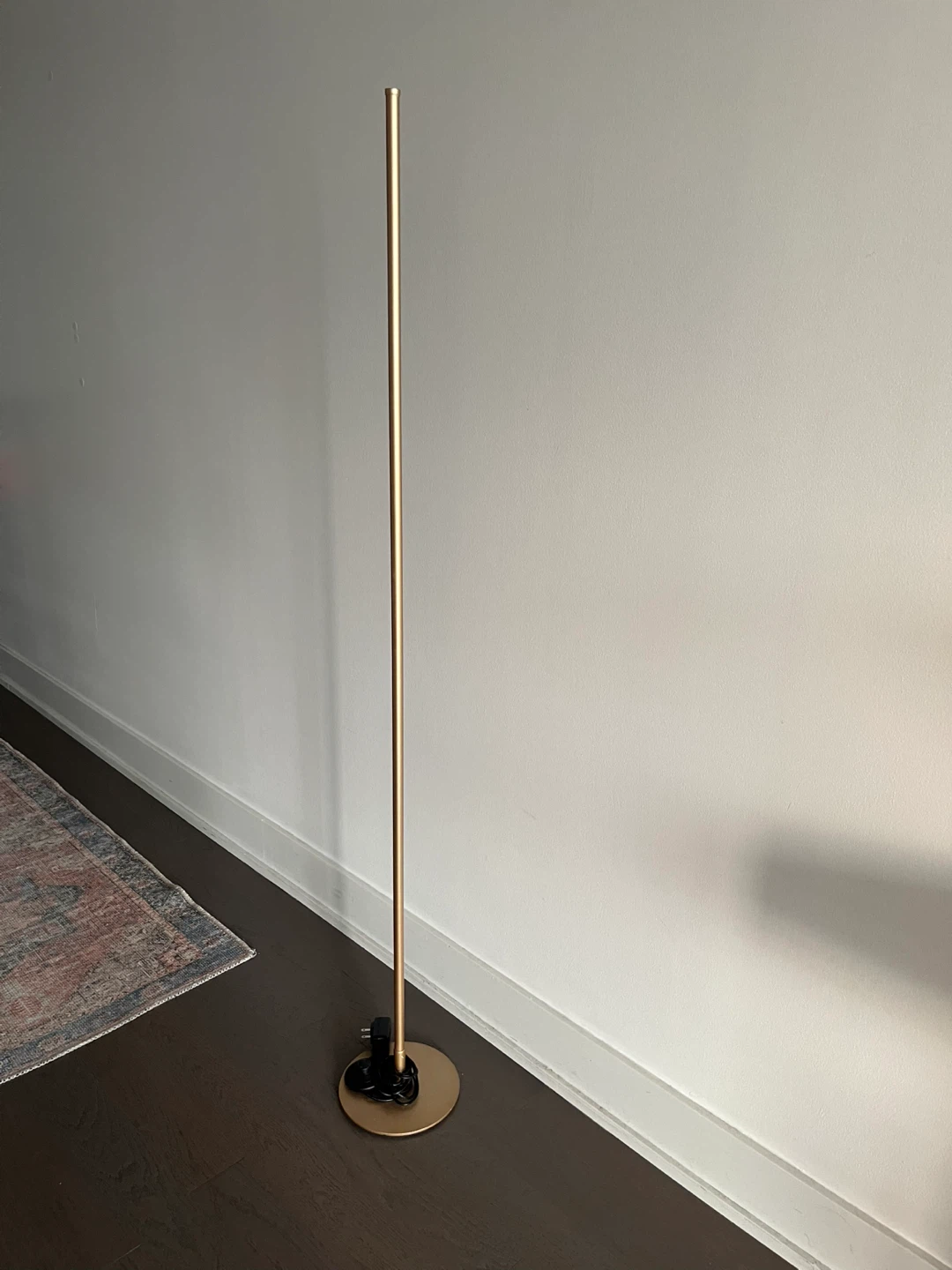 EDISHINE LED Corner Floor Lamp – Gold (57.5”) - photo 2