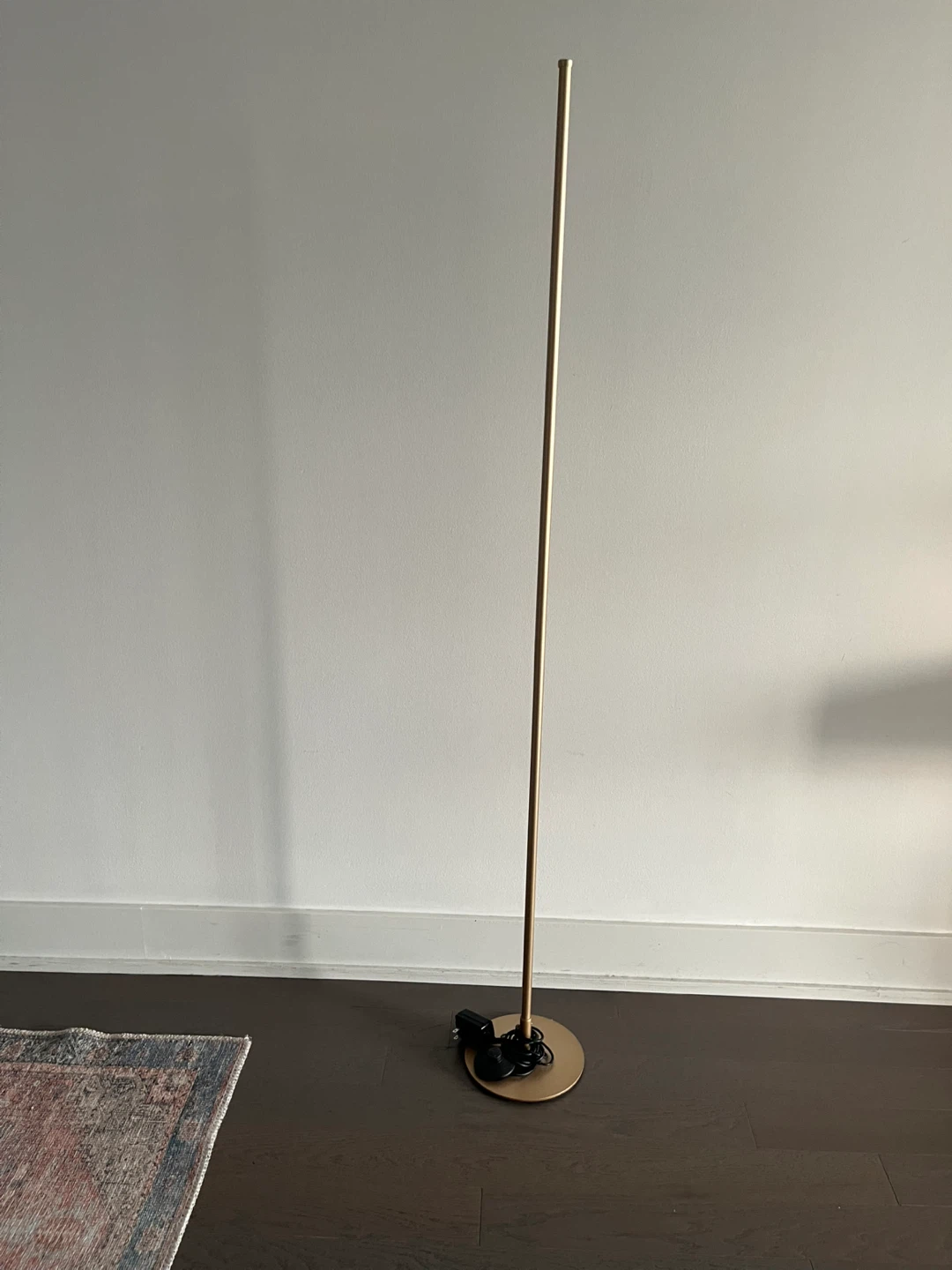 EDISHINE LED Corner Floor Lamp – Gold (57.5”)
