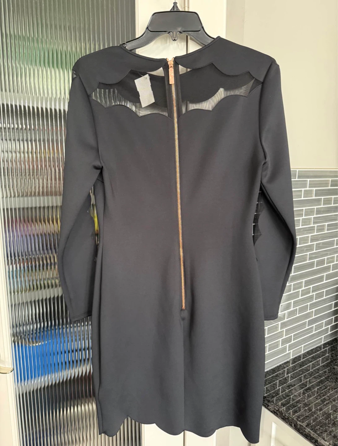 BNWT TED BAKER London SERENTY SCALLOPED Joyous BODYCON DRESS - photo 5