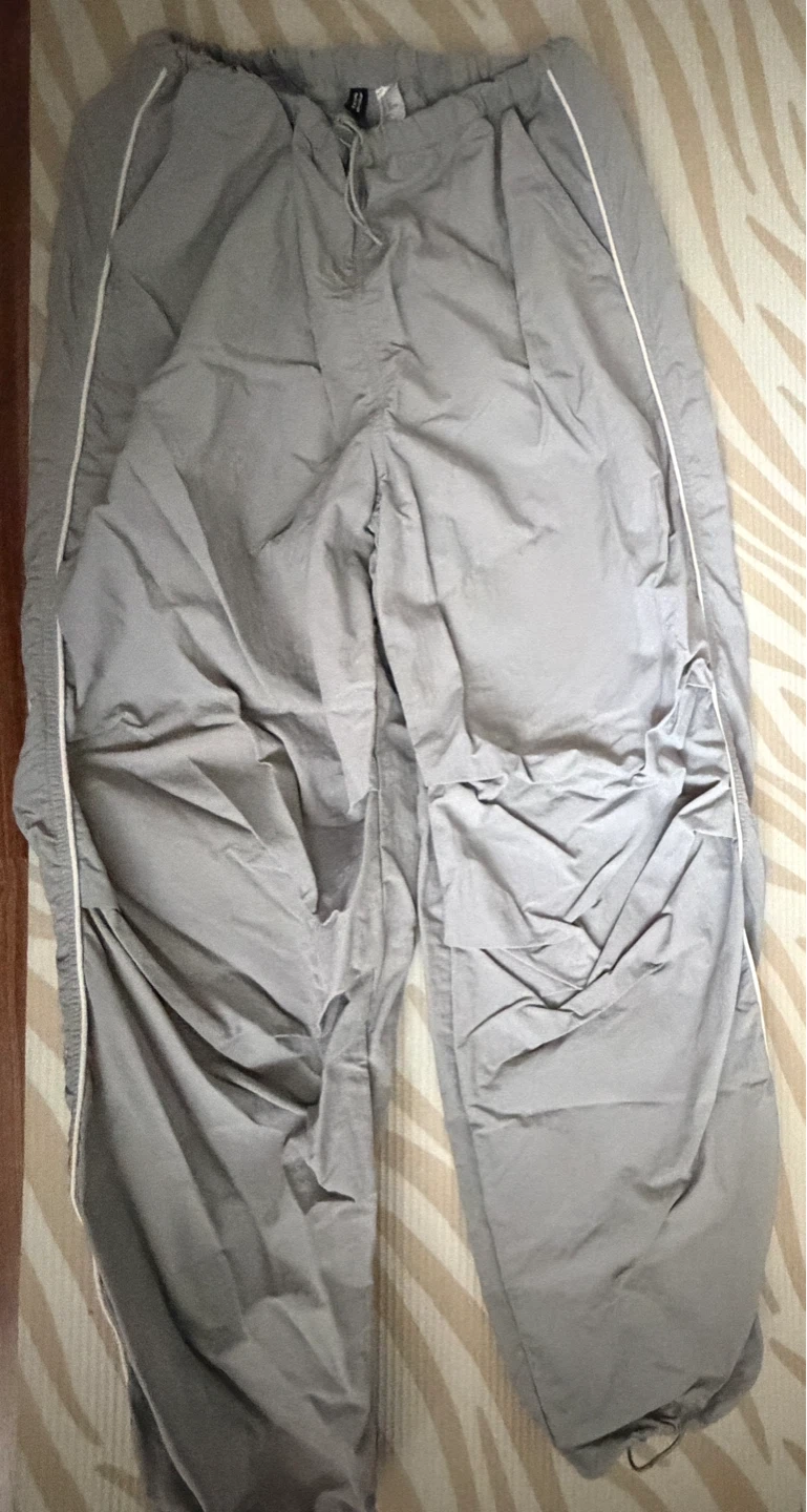 H&M Grey Cargo Track Pants - photo 2