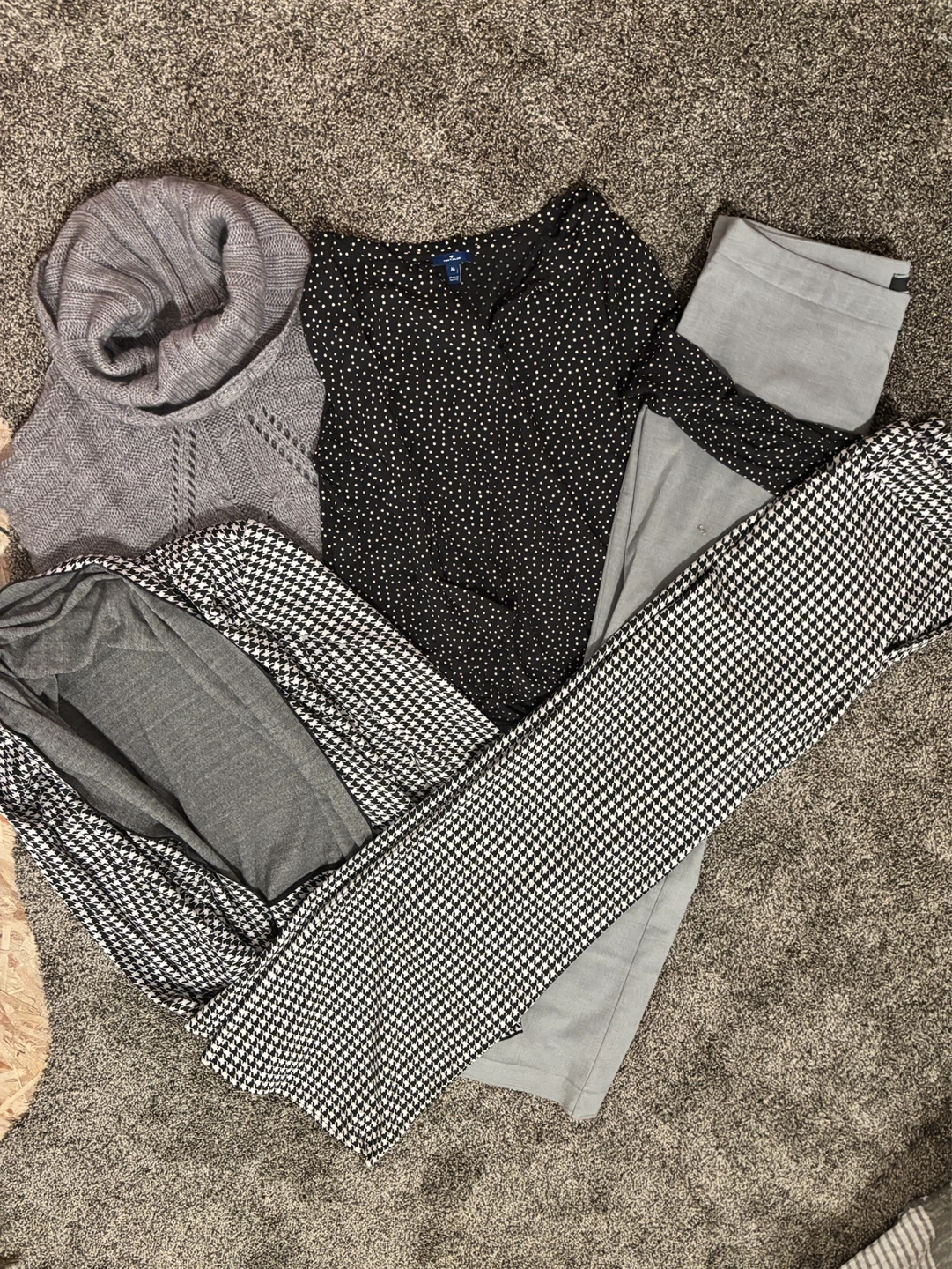 Small ladies clothes lot