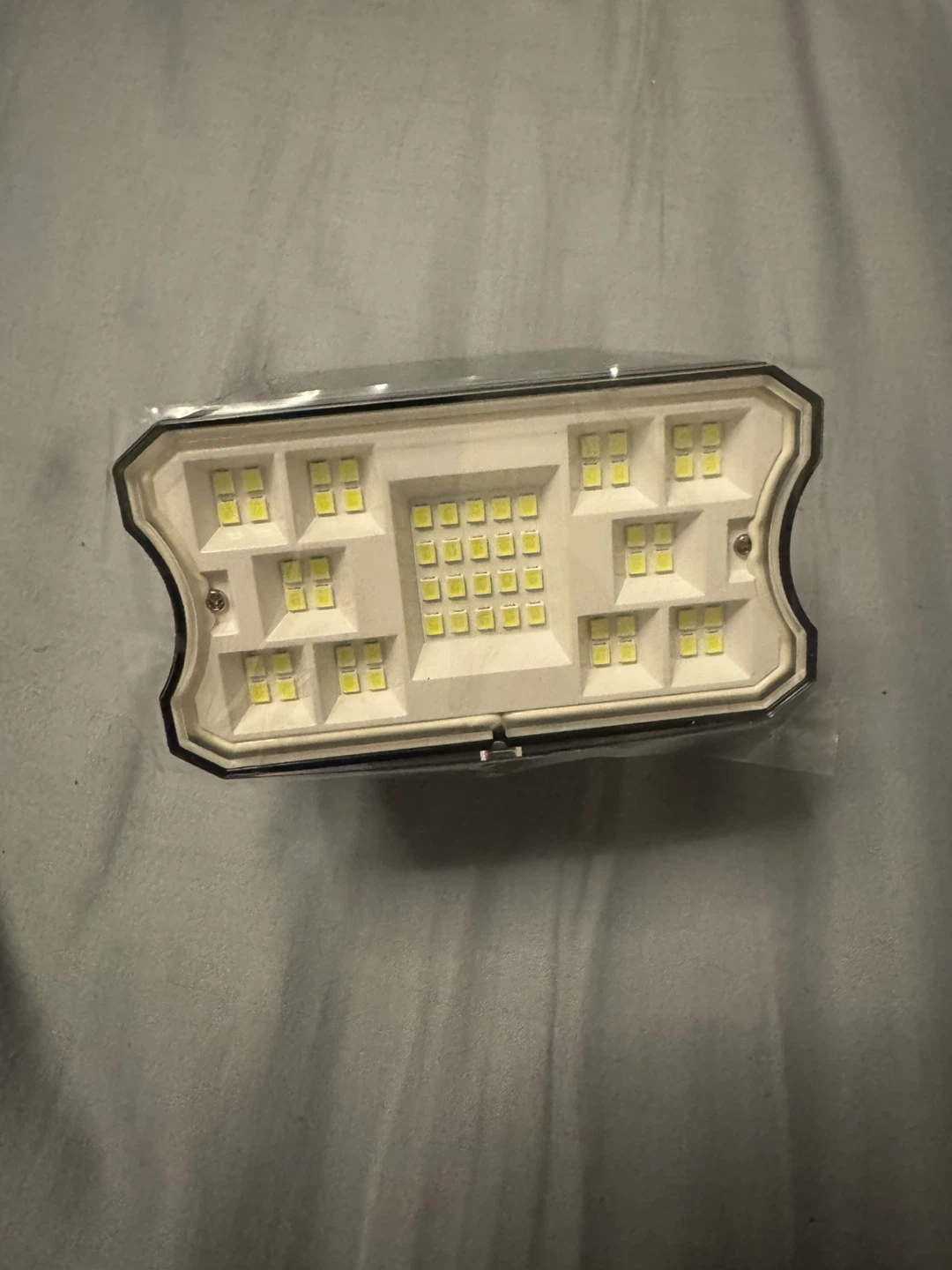 Solar Outdoor Lights - Cool White (4 Pack) - photo 3