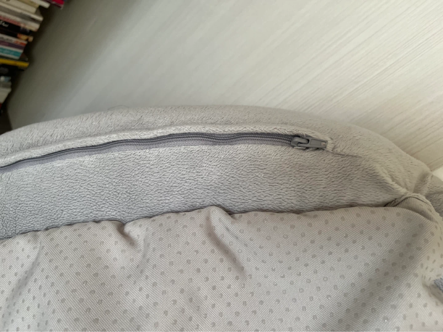 Soft and Cozy Dog Bed – Excellent Condition - photo 2