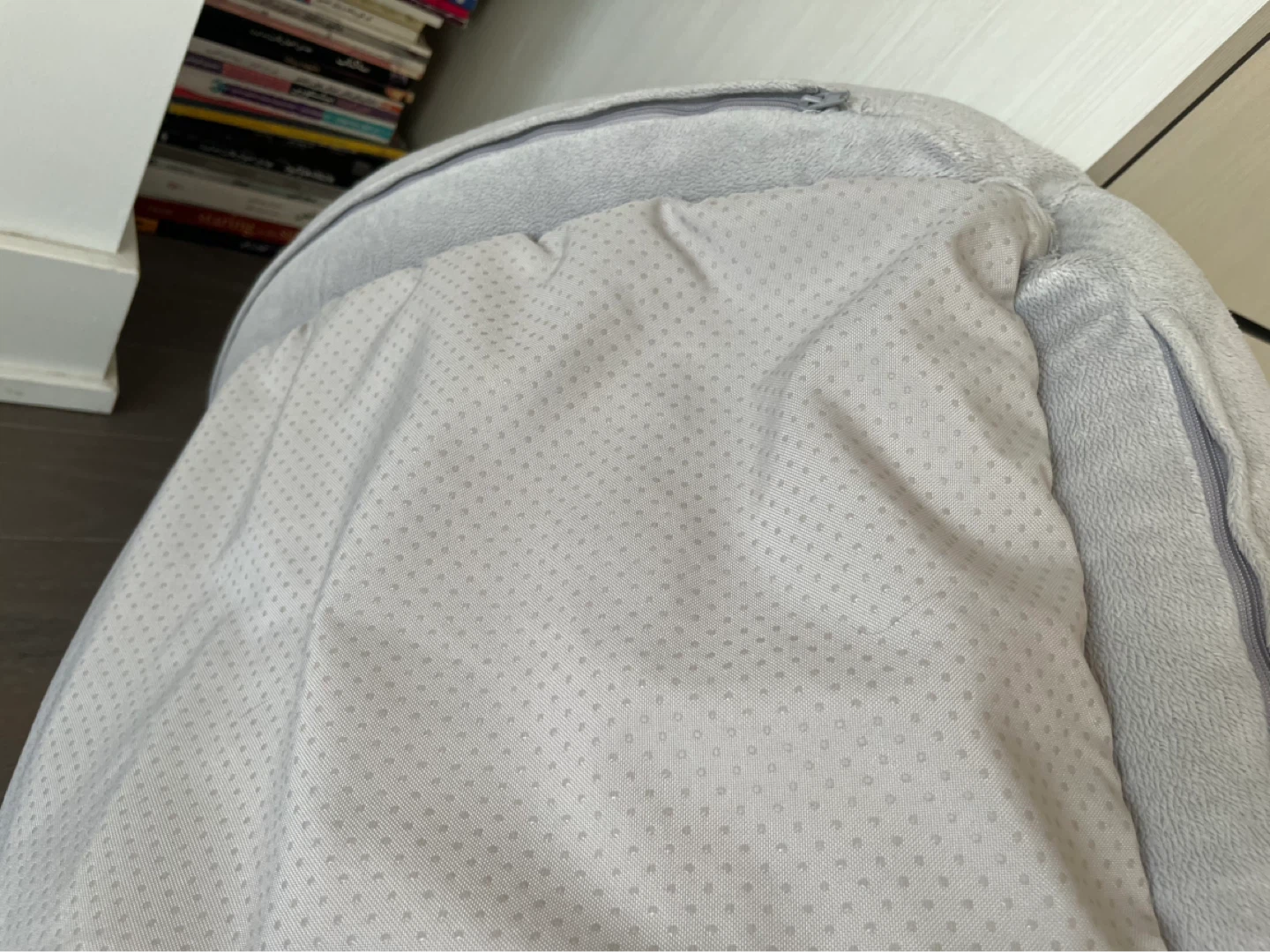 Soft and Cozy Dog Bed – Excellent Condition - photo 3