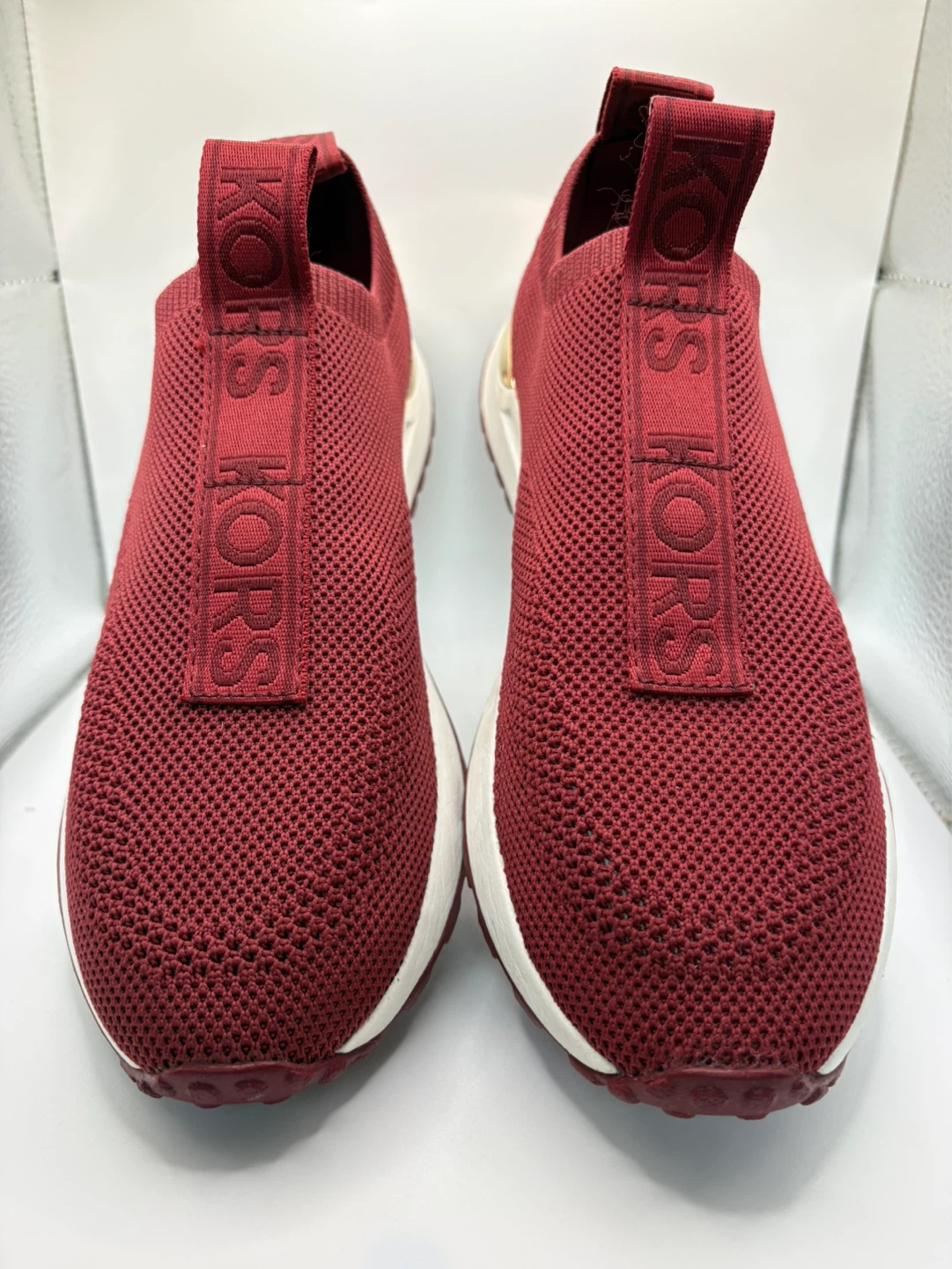7.5 - Like NEW! Michael Kors Slip-On Knit Sneakers - photo 3
