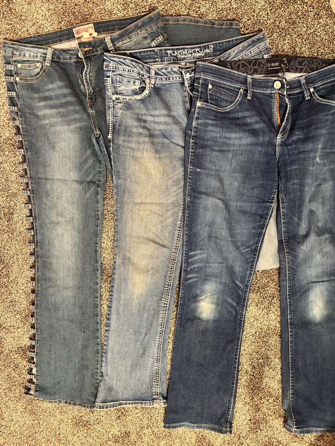 3 pairs of jeans