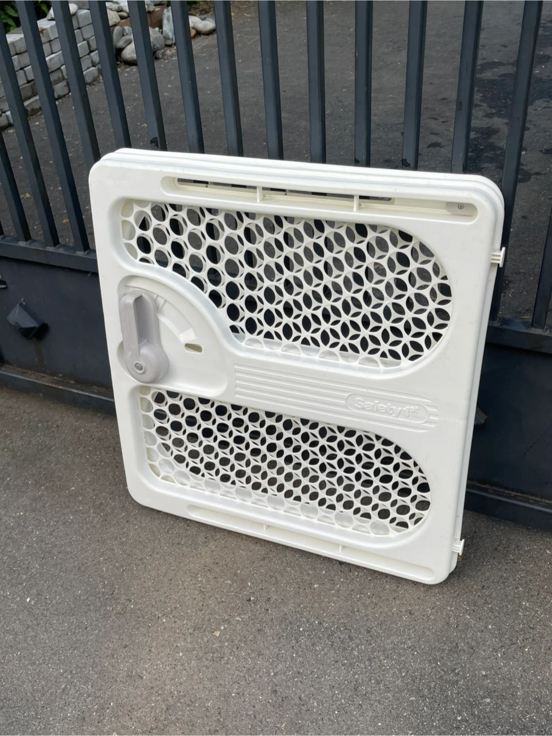 Safety 1st White Baby Gate