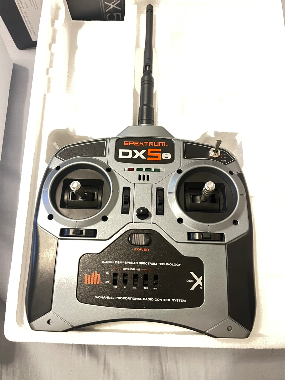 Spektrum DX5e 5-Channel DSMX Transmitter
