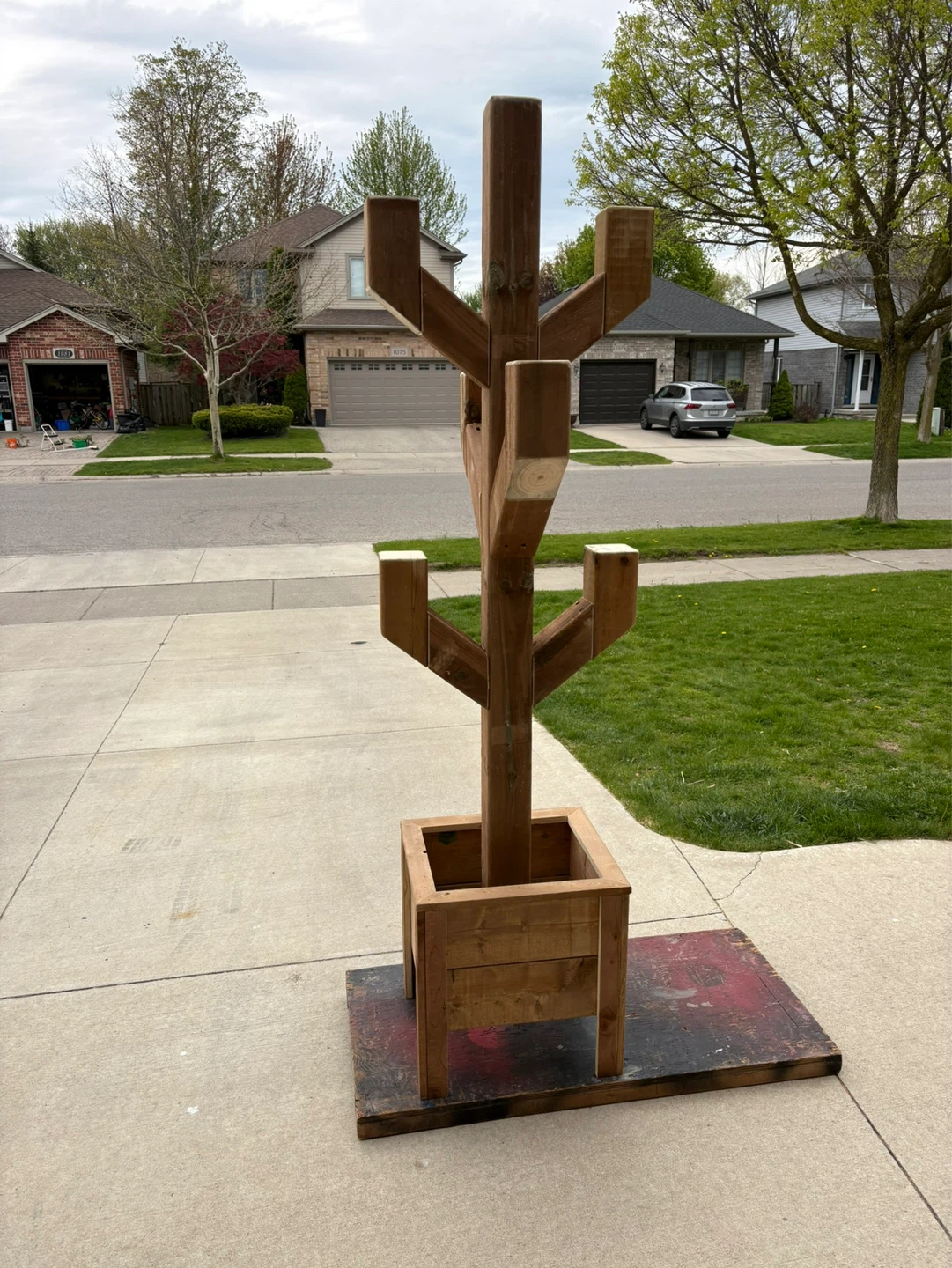 Wooden Towel Rack with Planter Base - photo 3