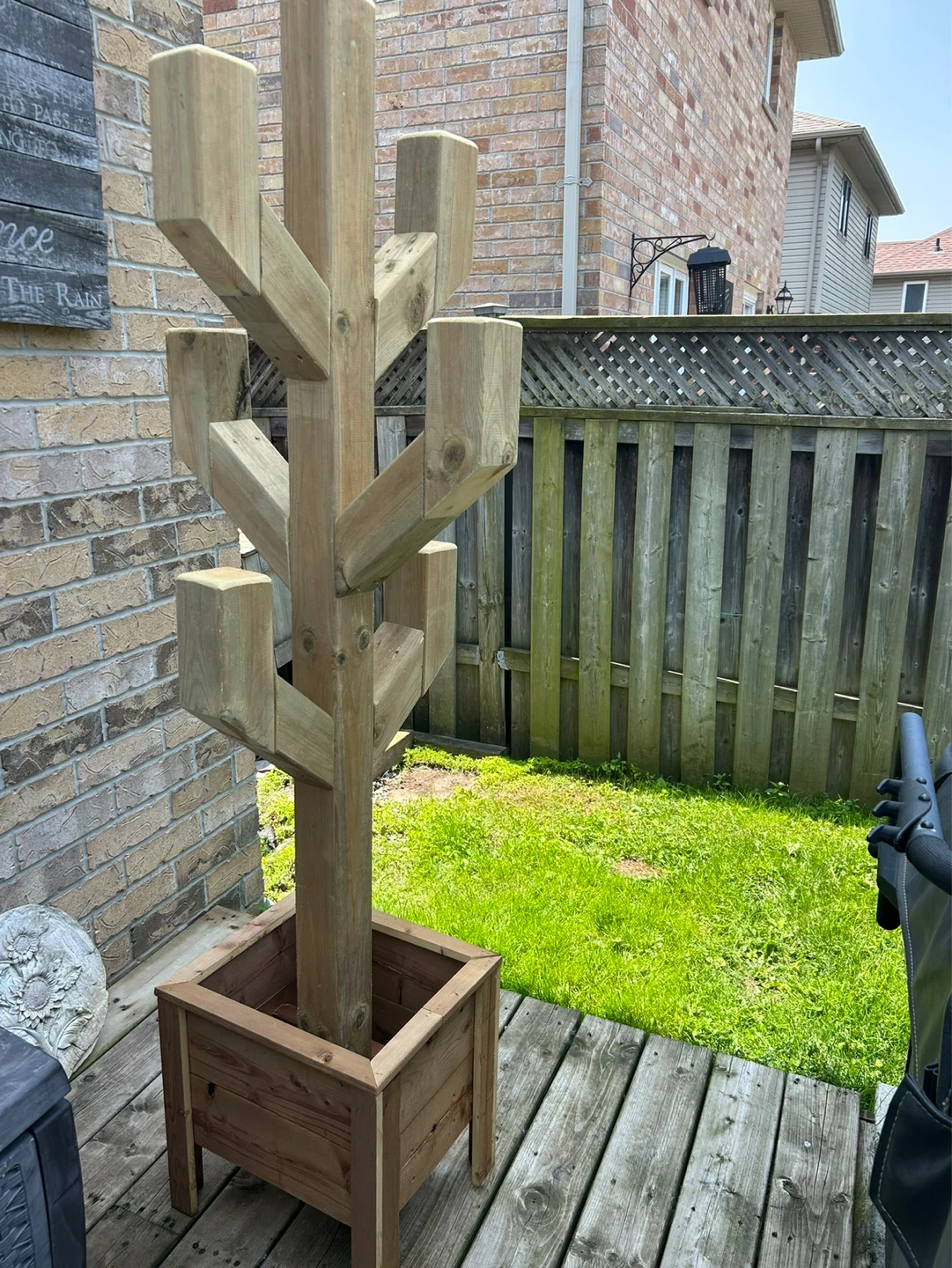 Wooden Towel Rack with Planter Base
