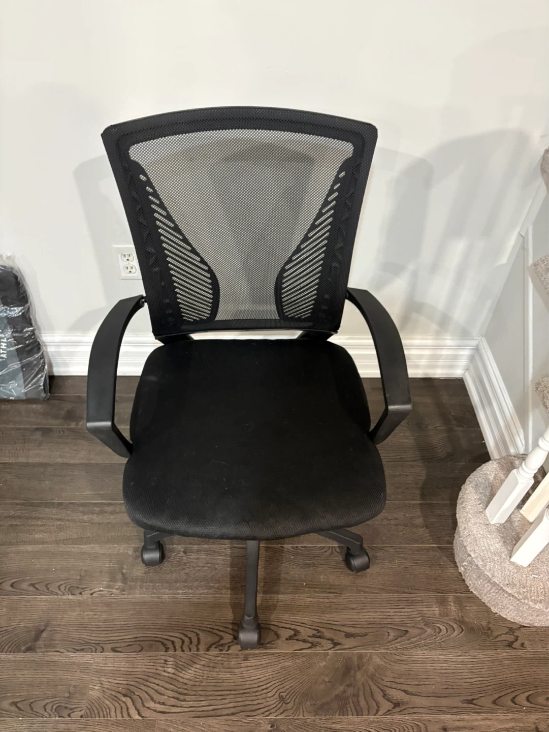 Black Ergonomic Mesh Office Chair
