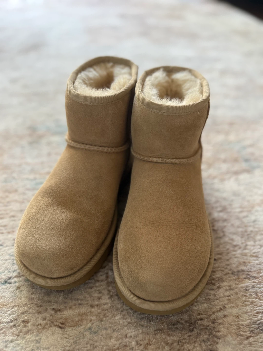 US 5 - UGG Classic Mini II Boots - Sand