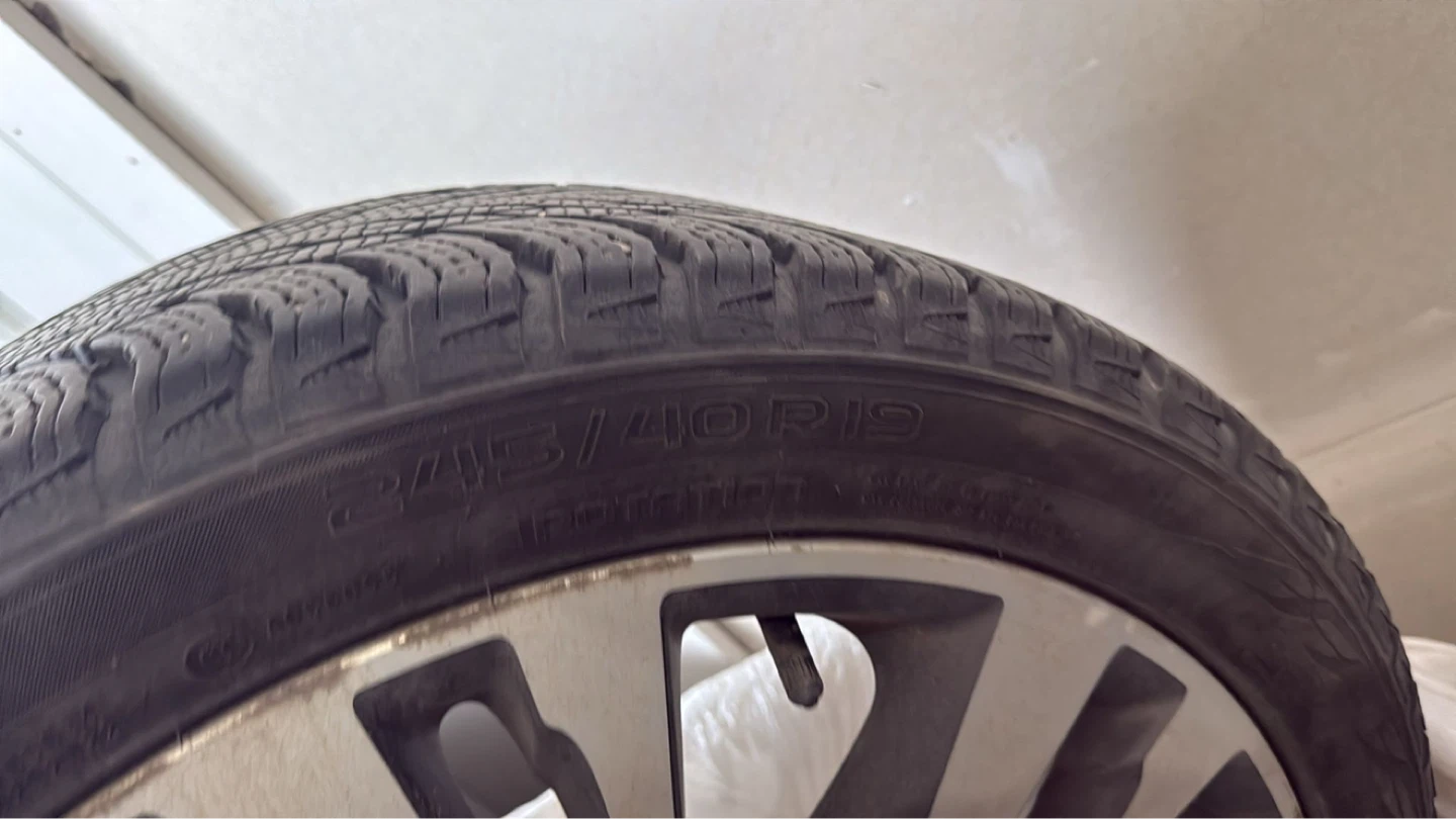 245/40R19 Winter Tire - photo 3