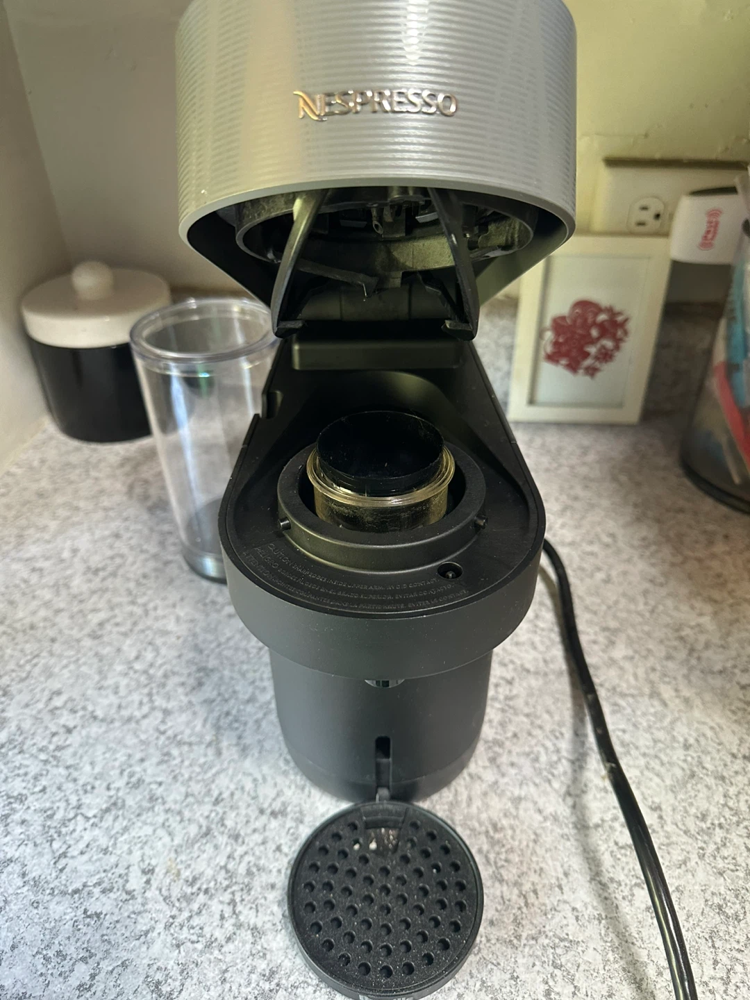 Nespresso VertuoPlus Coffee Machine - photo 3