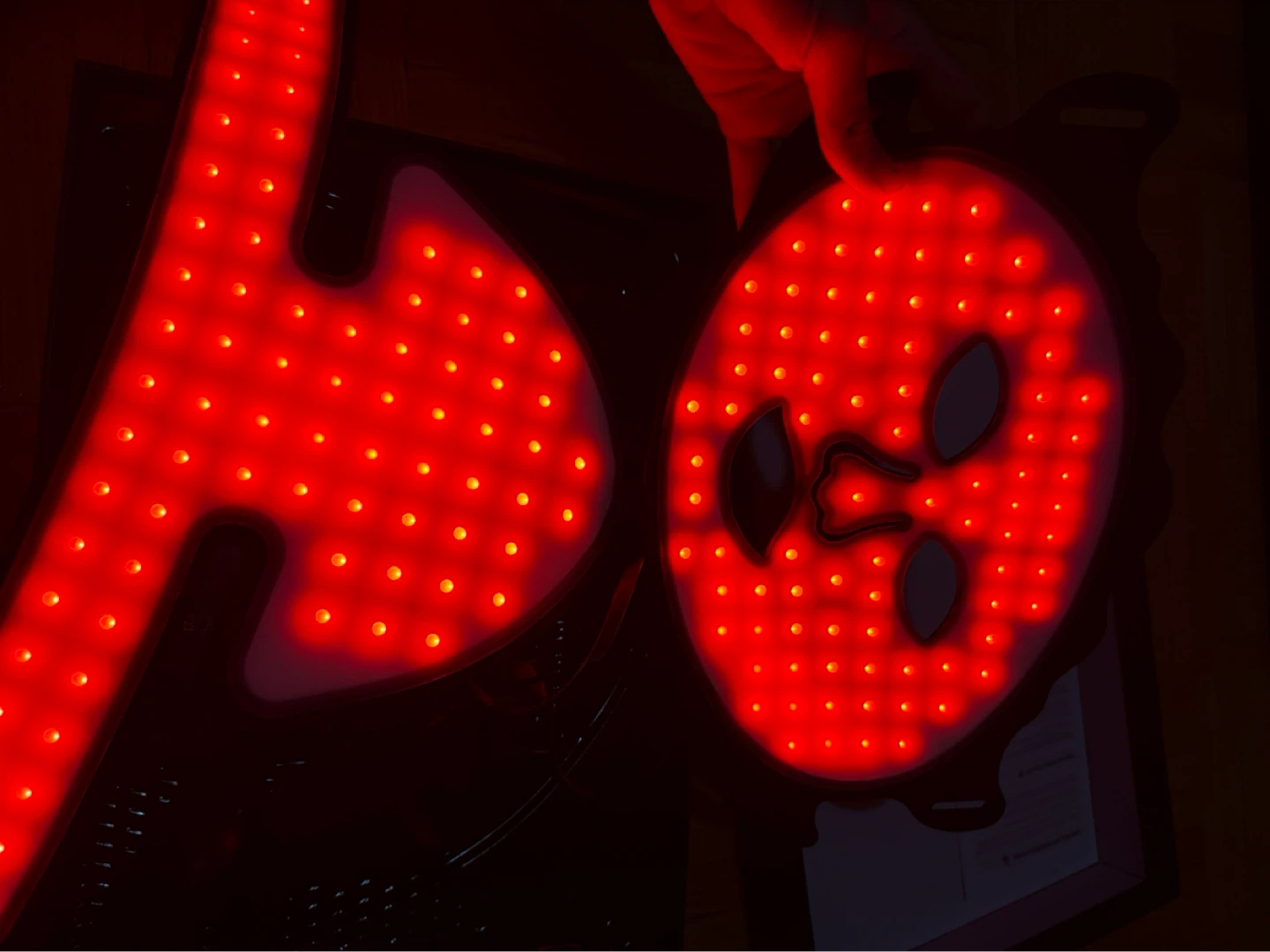 Red Light Therapy Mask and Neck Device - photo 2