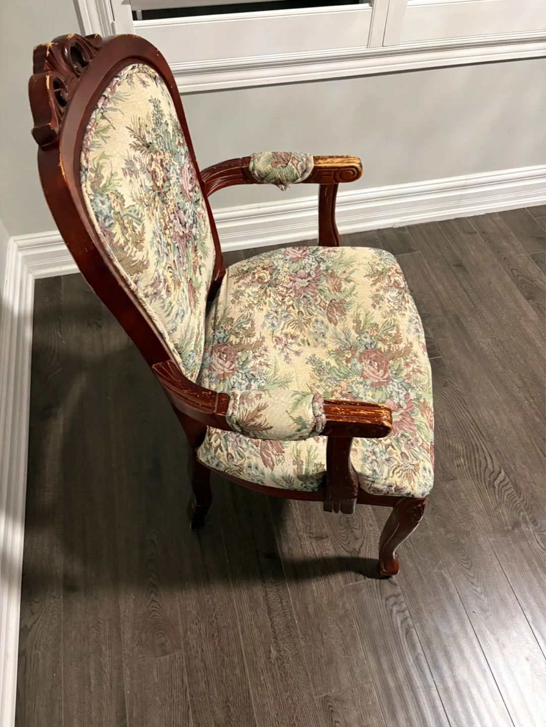 Armchair with Floral Upholstery - photo 2