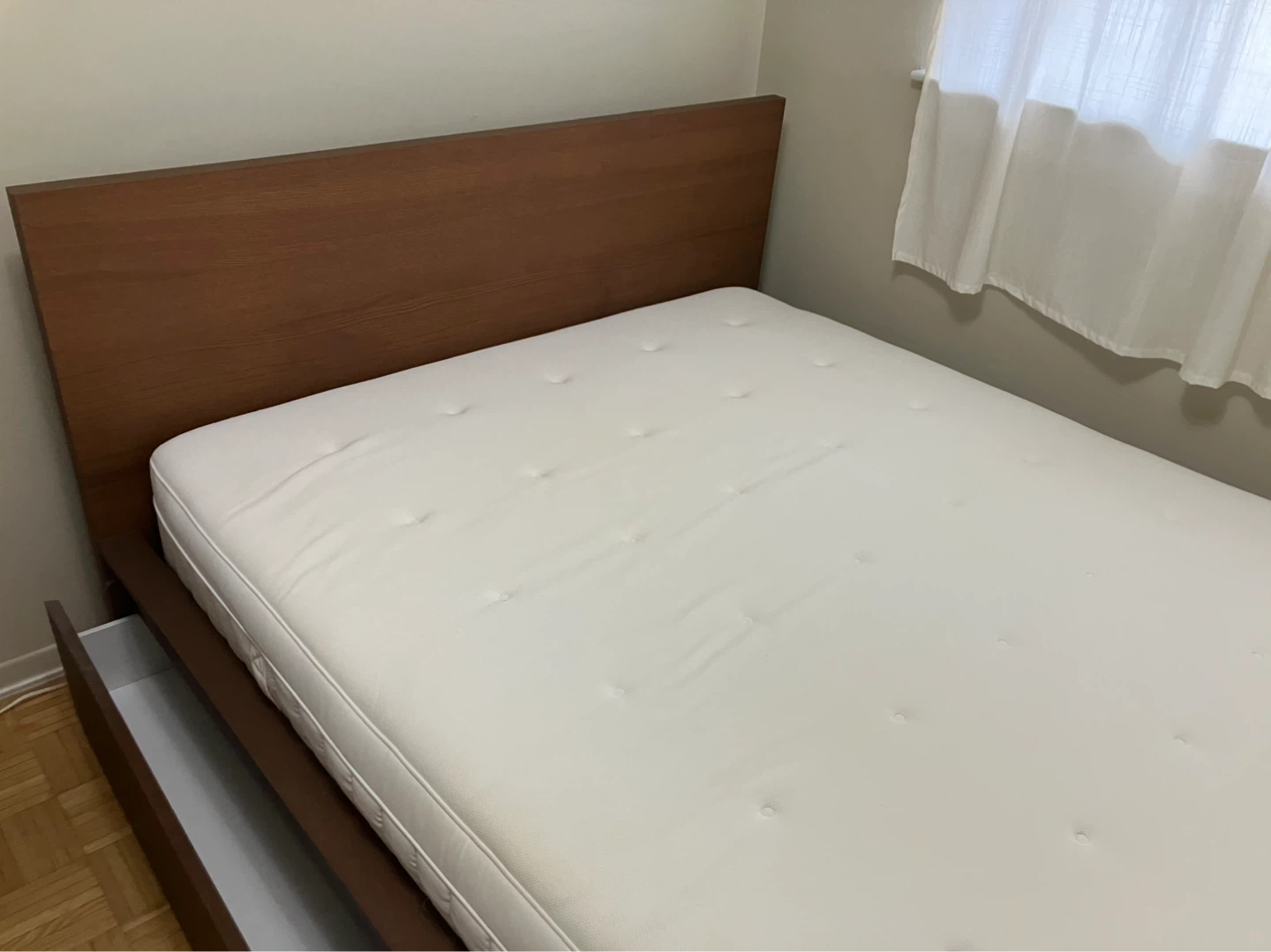 IKEA HESSTUN Queen Mattress with MALM Wooden Bed Frame - photo 2