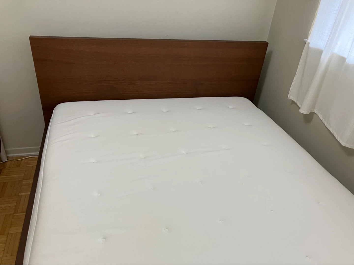 IKEA HESSTUN Queen Mattress with MALM Wooden Bed Frame