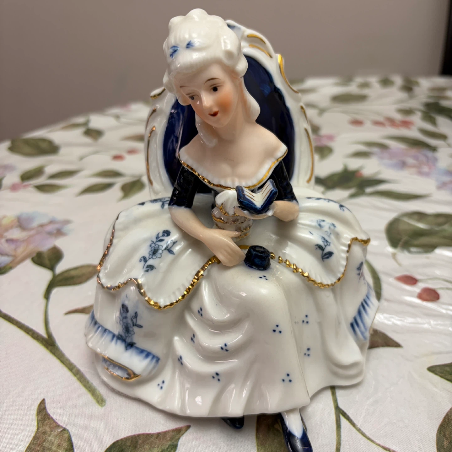 Vintage Ceramic Figurine - Woman Reading