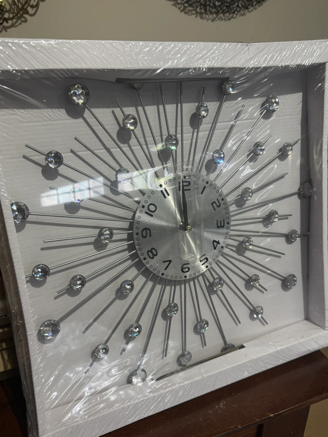 Decorative Starburst Wall Clock with Rhinestones - photo 3