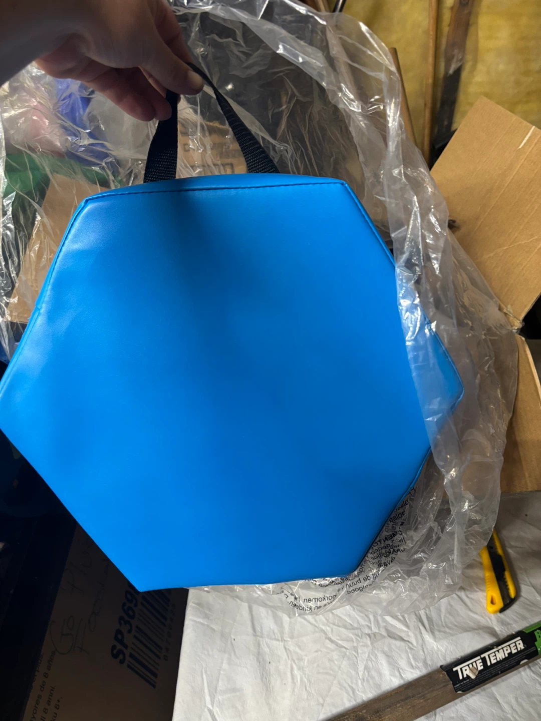 Hexagonal shaped cushions for kids