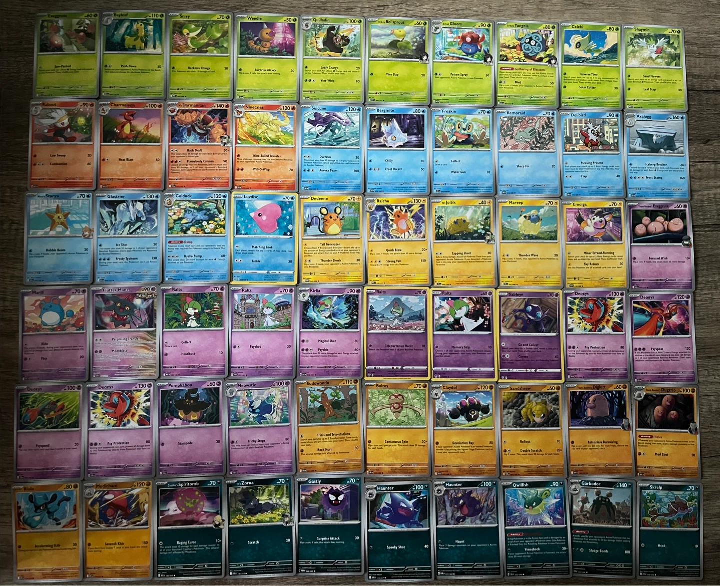 A Lot of Pokemon Cards (150+) - photo 2