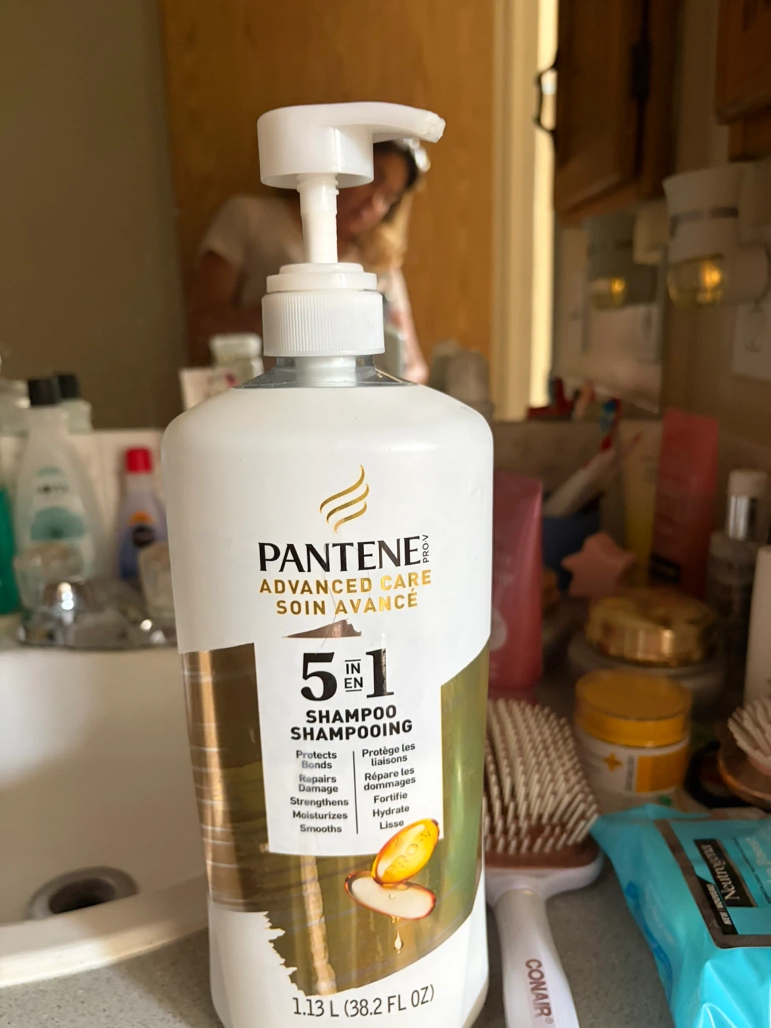 Free Pantene Advanced Care 5-in-1 Shampoo 1.13 L - photo 5