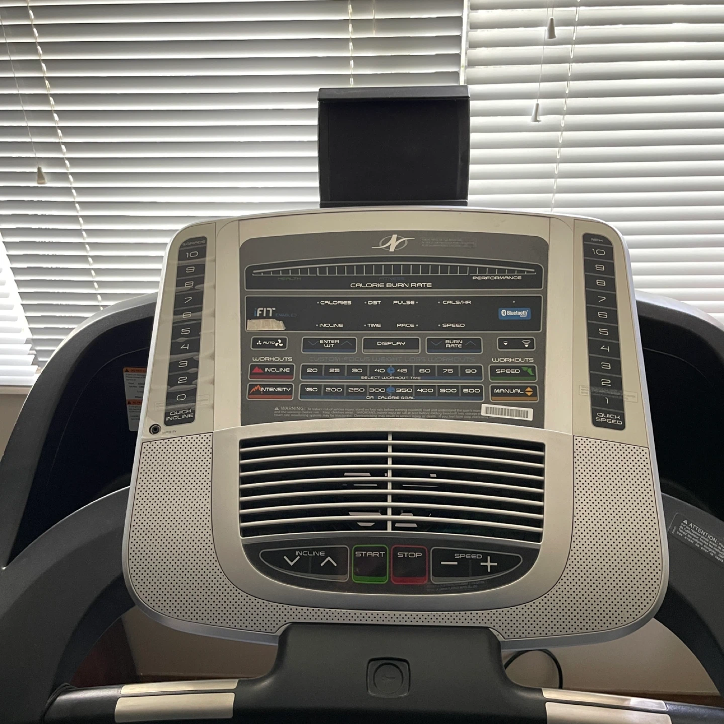 Foldable NordicTrack C 700 Treadmill - photo 3