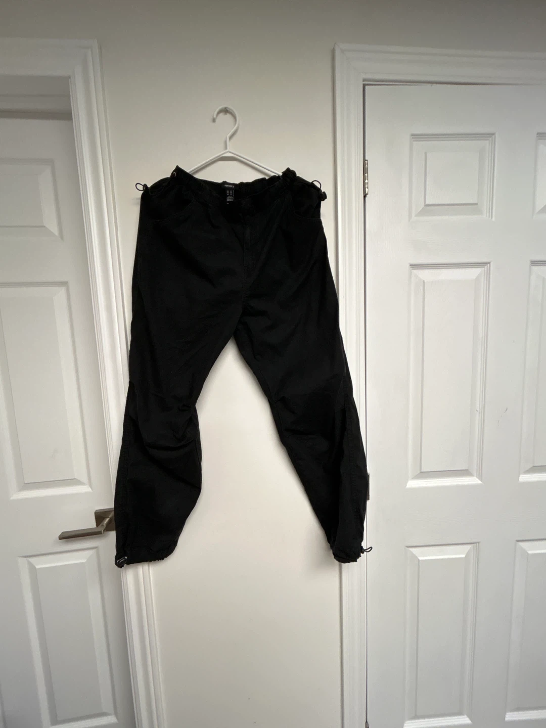 Forever 21 Black Cargo Pants - Size Medium