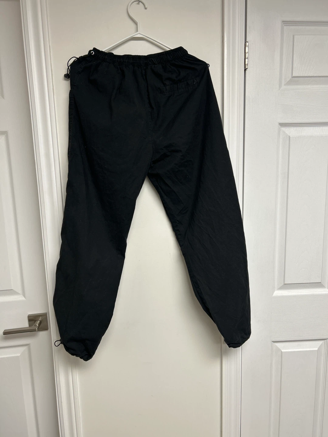 Forever 21 Black Cargo Pants - Size Medium - photo 3