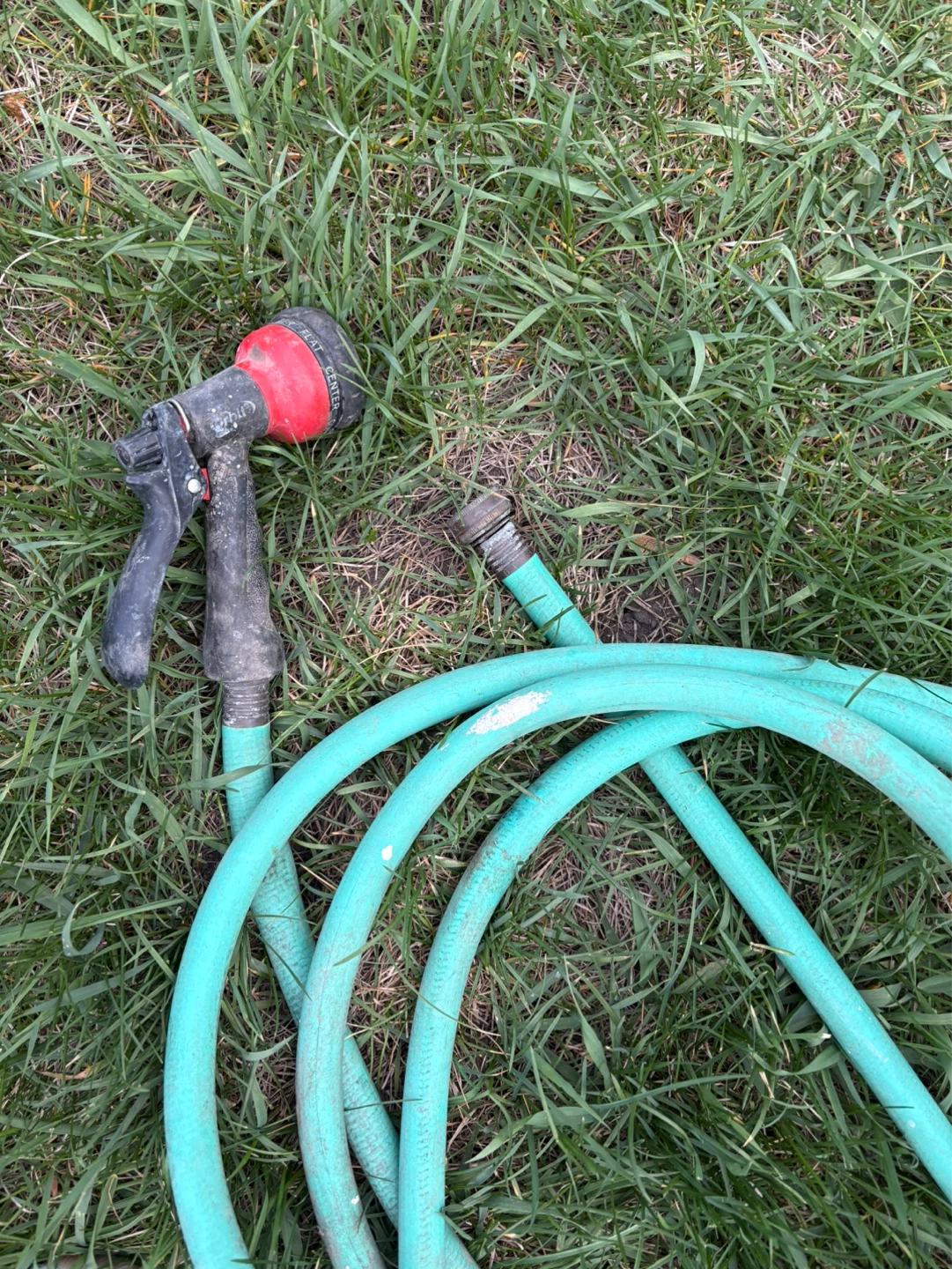 Green Garden Hose with Spray Nozzle 50ft - photo 2