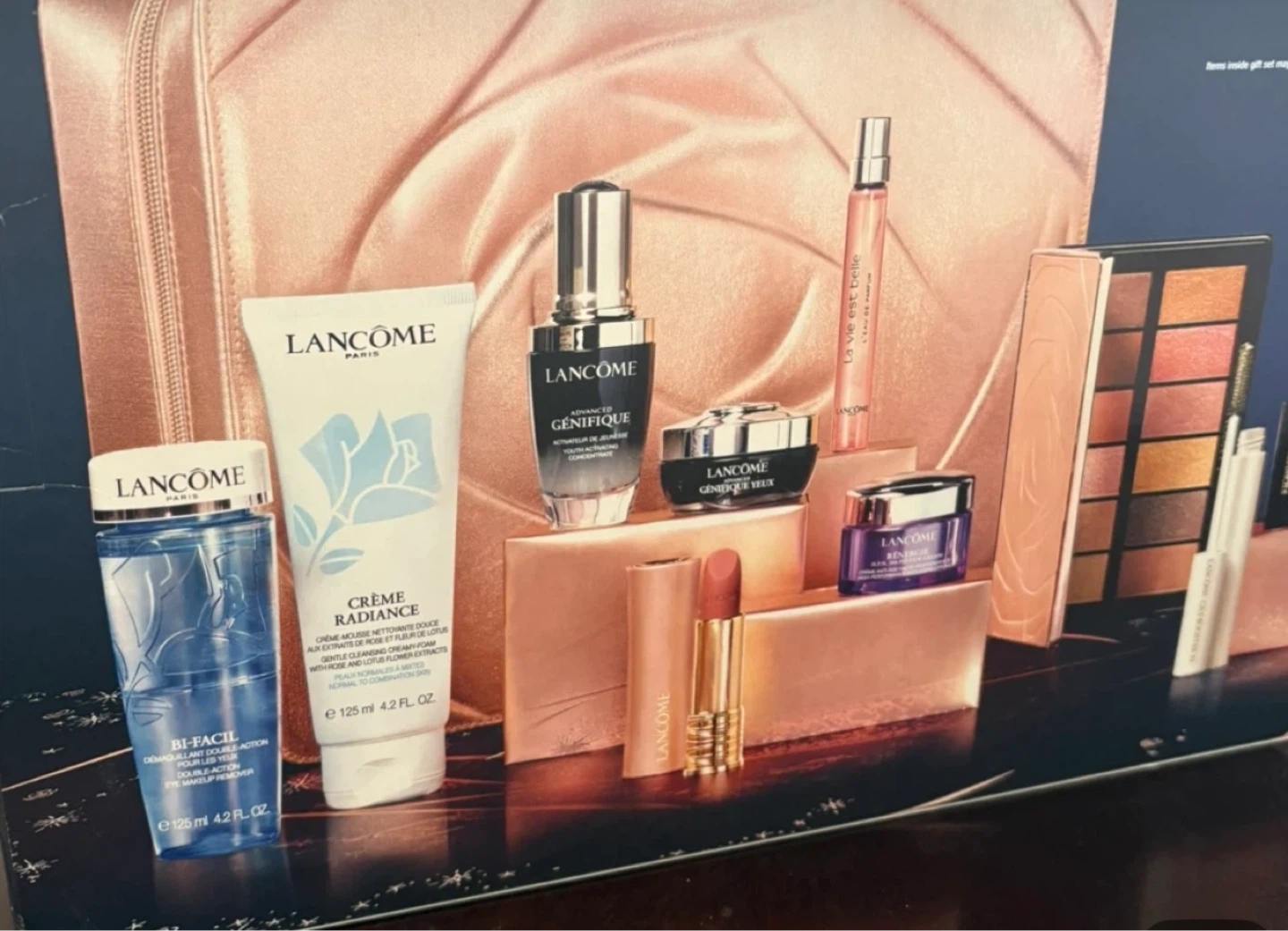 Lancôme Makeup and Skincare Gift Set - photo 3