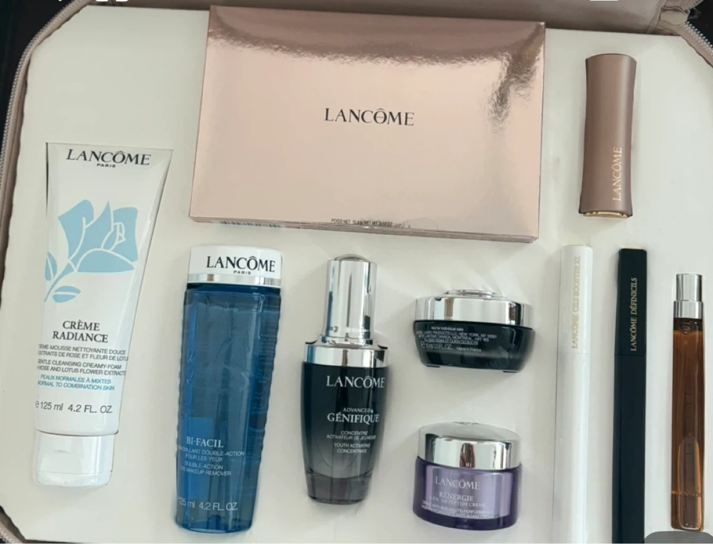 Lancôme Makeup and Skincare Gift Set - photo 2