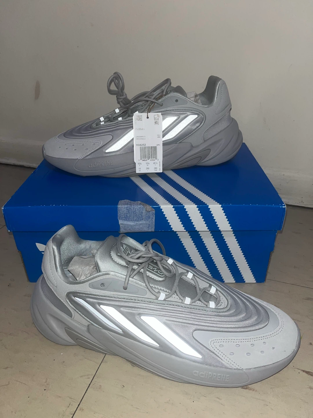 Adidas Ozelia Shoes - Grey - Size 11 US - photo 2