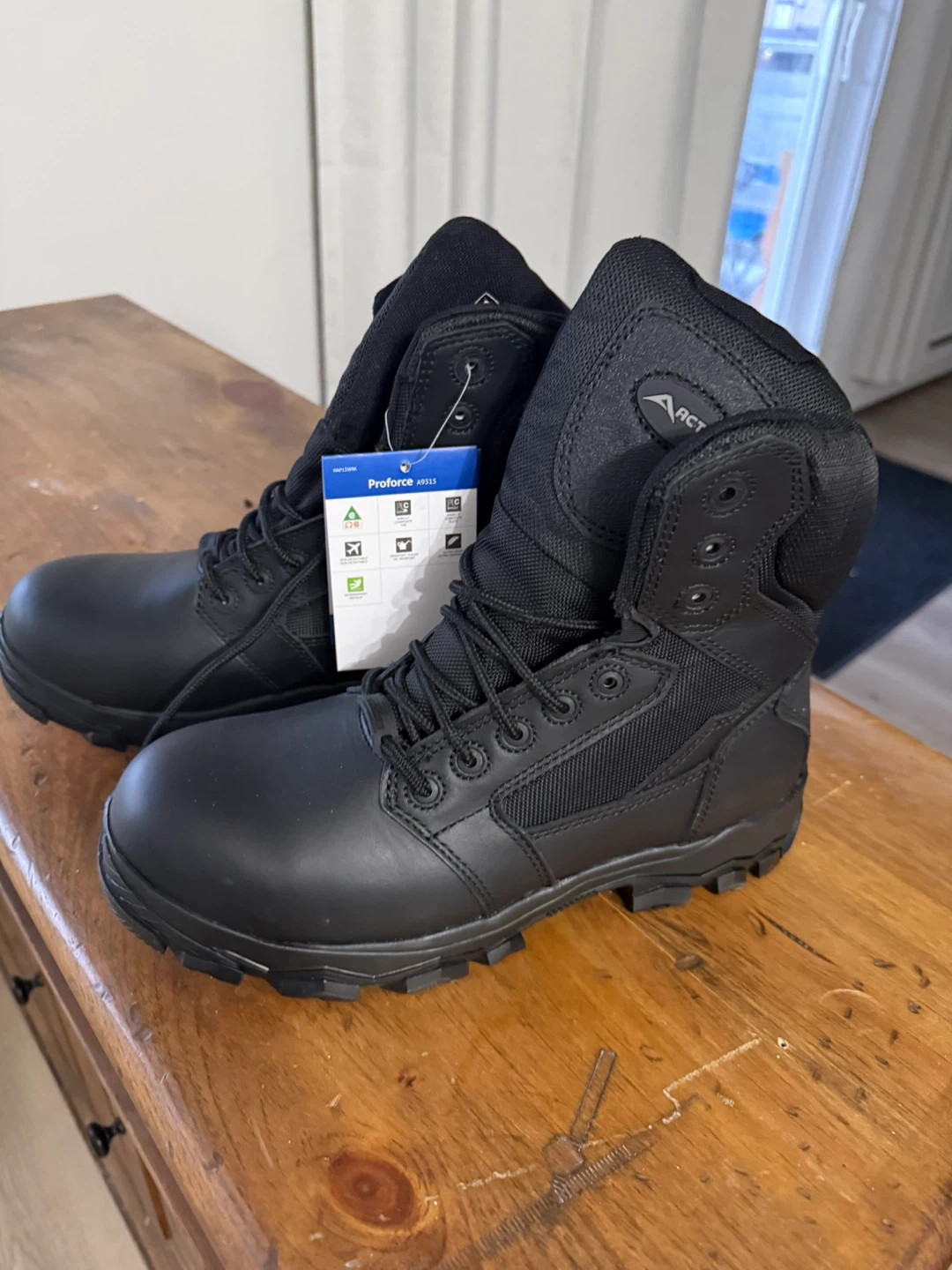 Size 9. Steel tow  Black Work Boots. Brand new