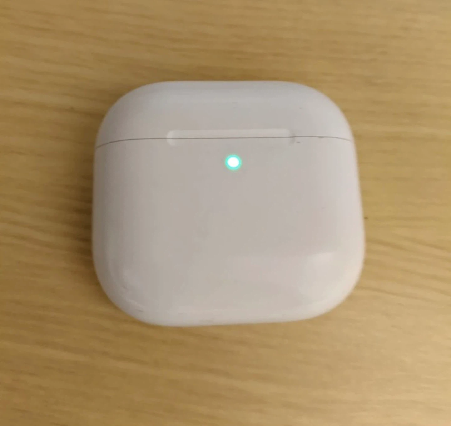 Apple AirPods Pro Charging Case ONLY - photo 2