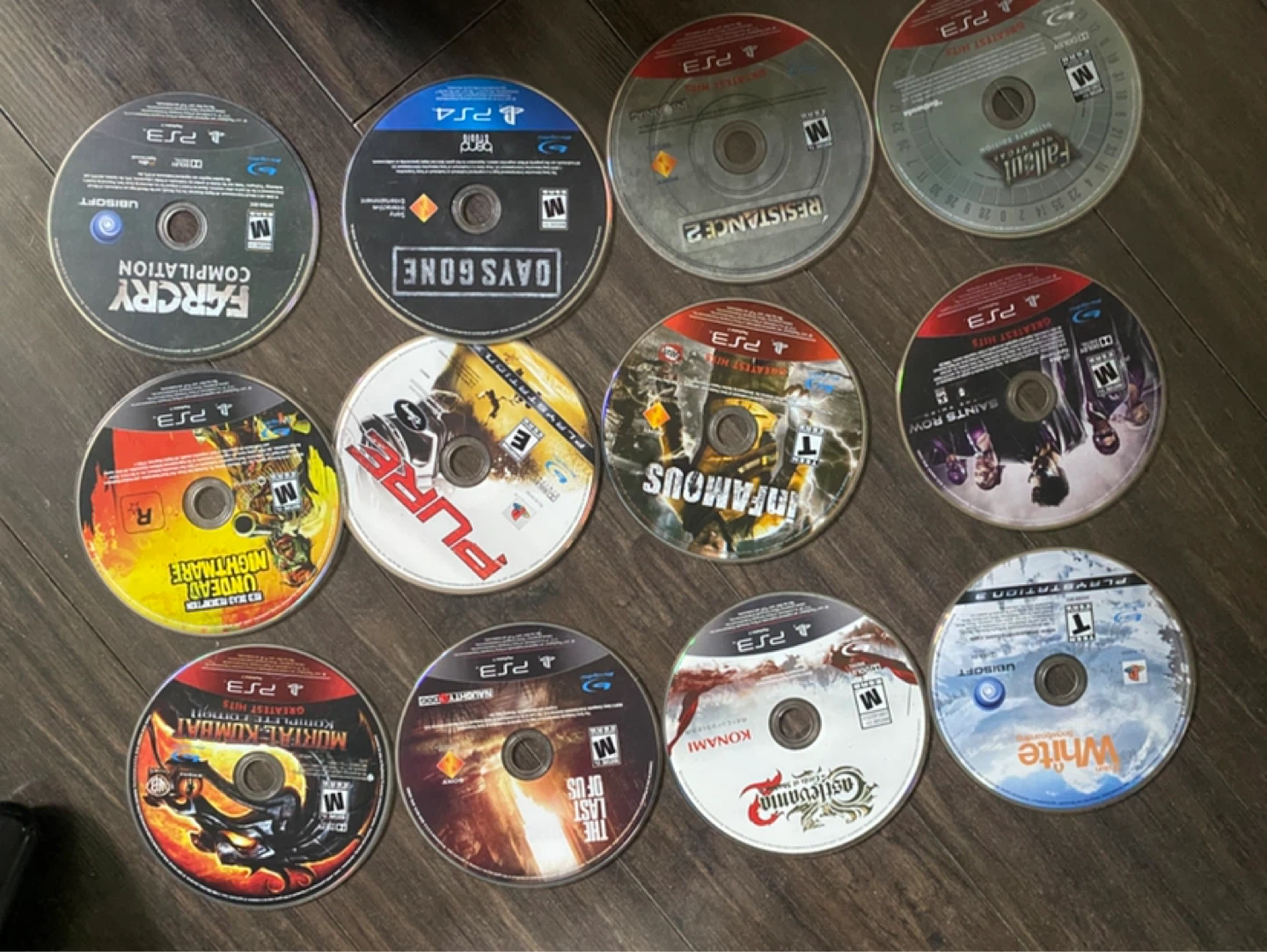 Sony PlayStation 3 Console Bundle with 30 Games, Controllers - photo 4