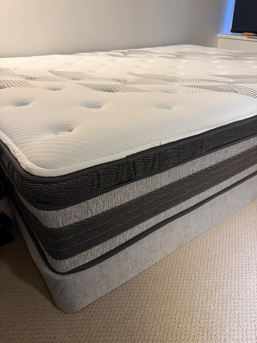 Queen Serta Perfect Sleeper Mattress Set - photo 3