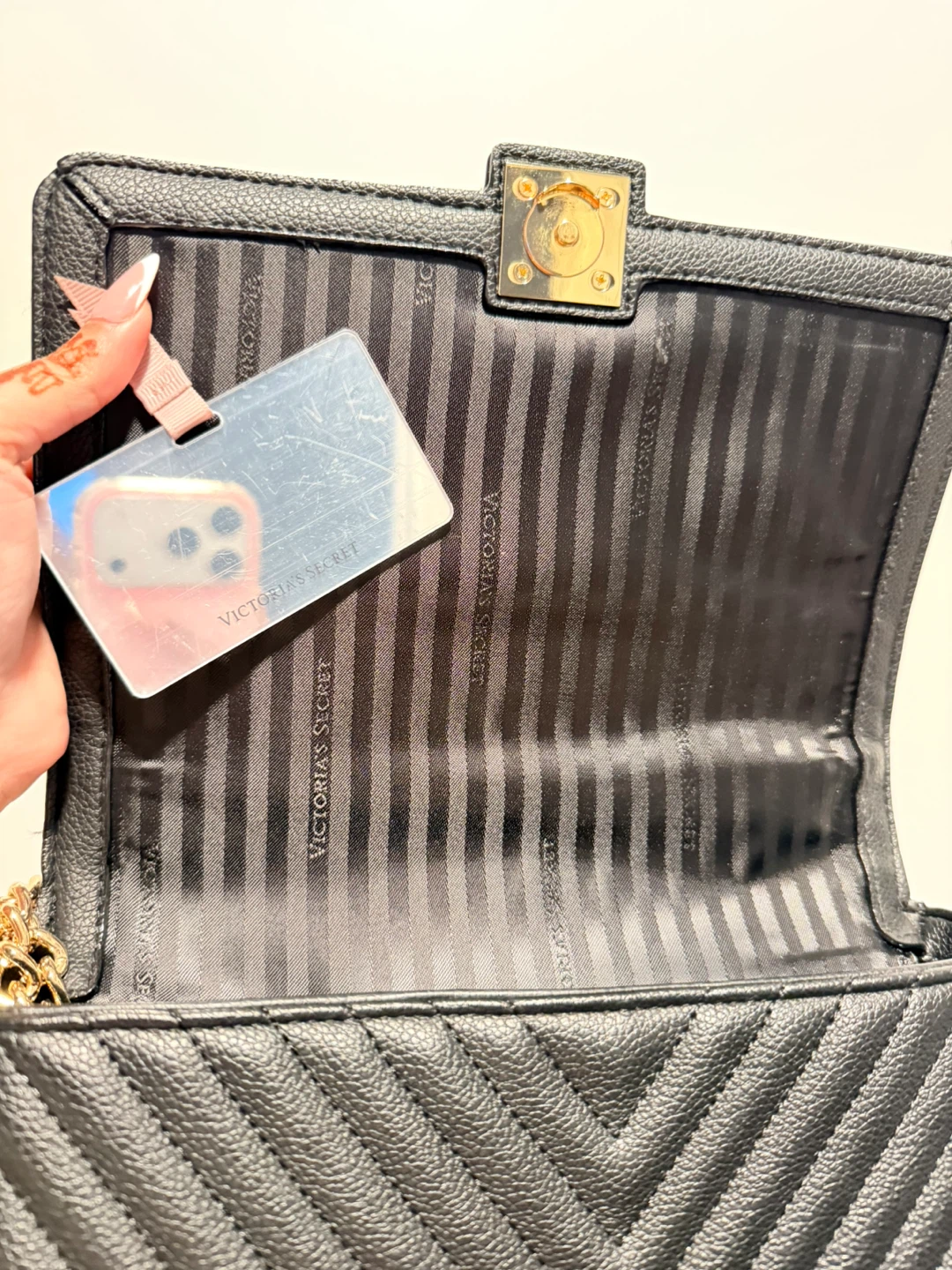 Victoria's Secret Quilted Black Crossbody Bag - photo 4