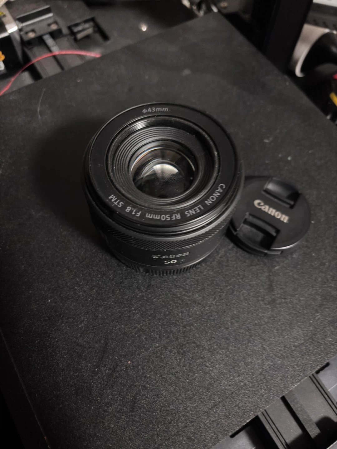 Canon RF 50mm f/1.8 STM Lens - photo 2
