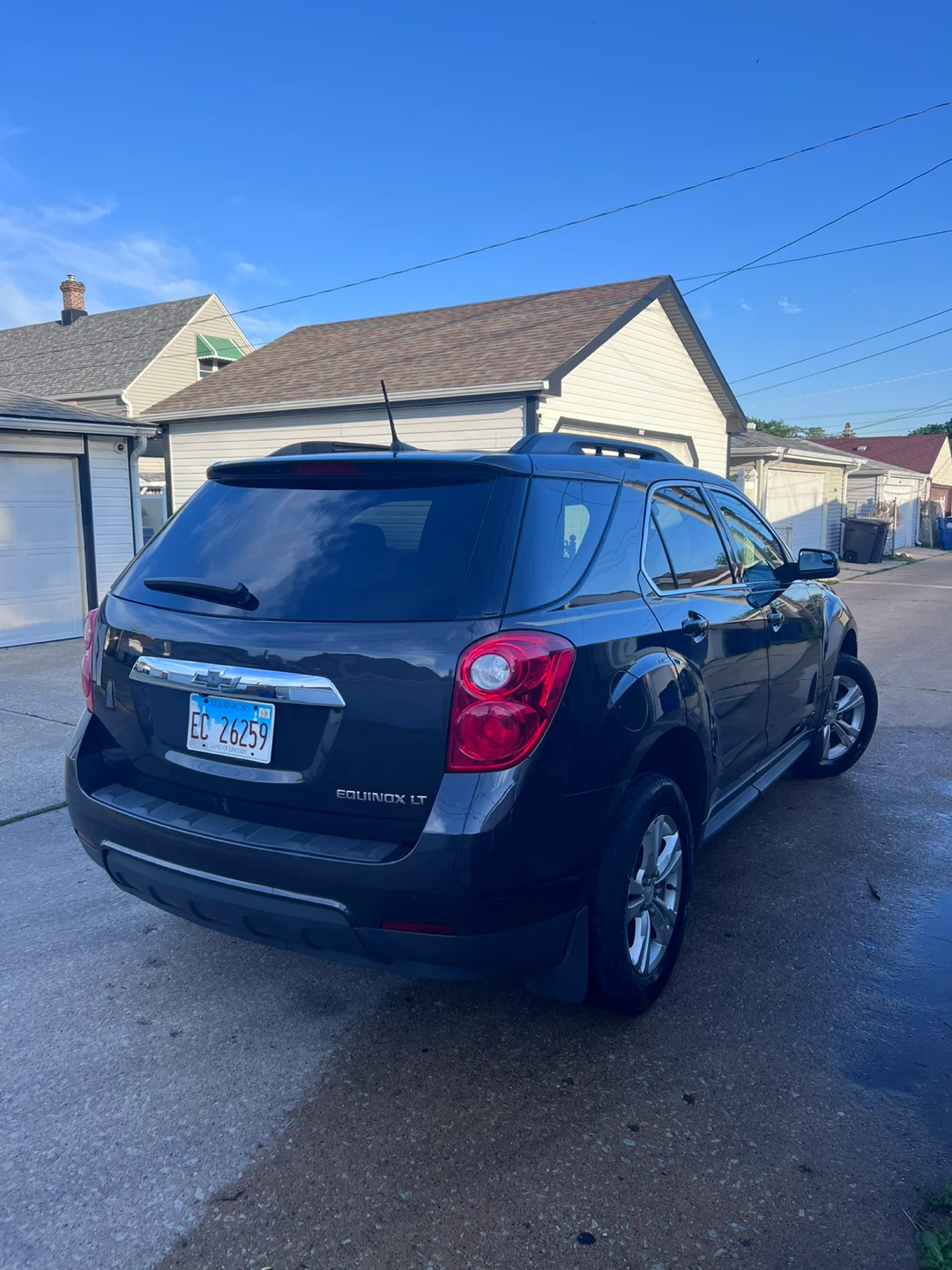 Used Chevrolet Equinox LT SUV - photo 4