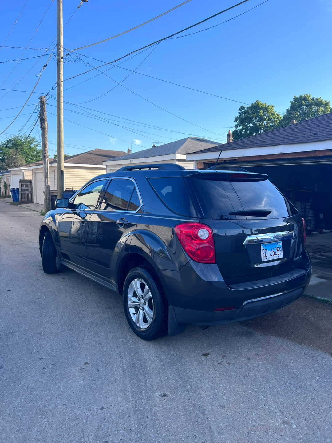 Used Chevrolet Equinox LT SUV - photo 3