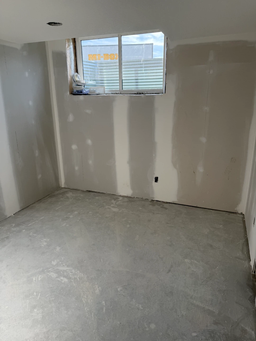 drywall finisher - photo 4