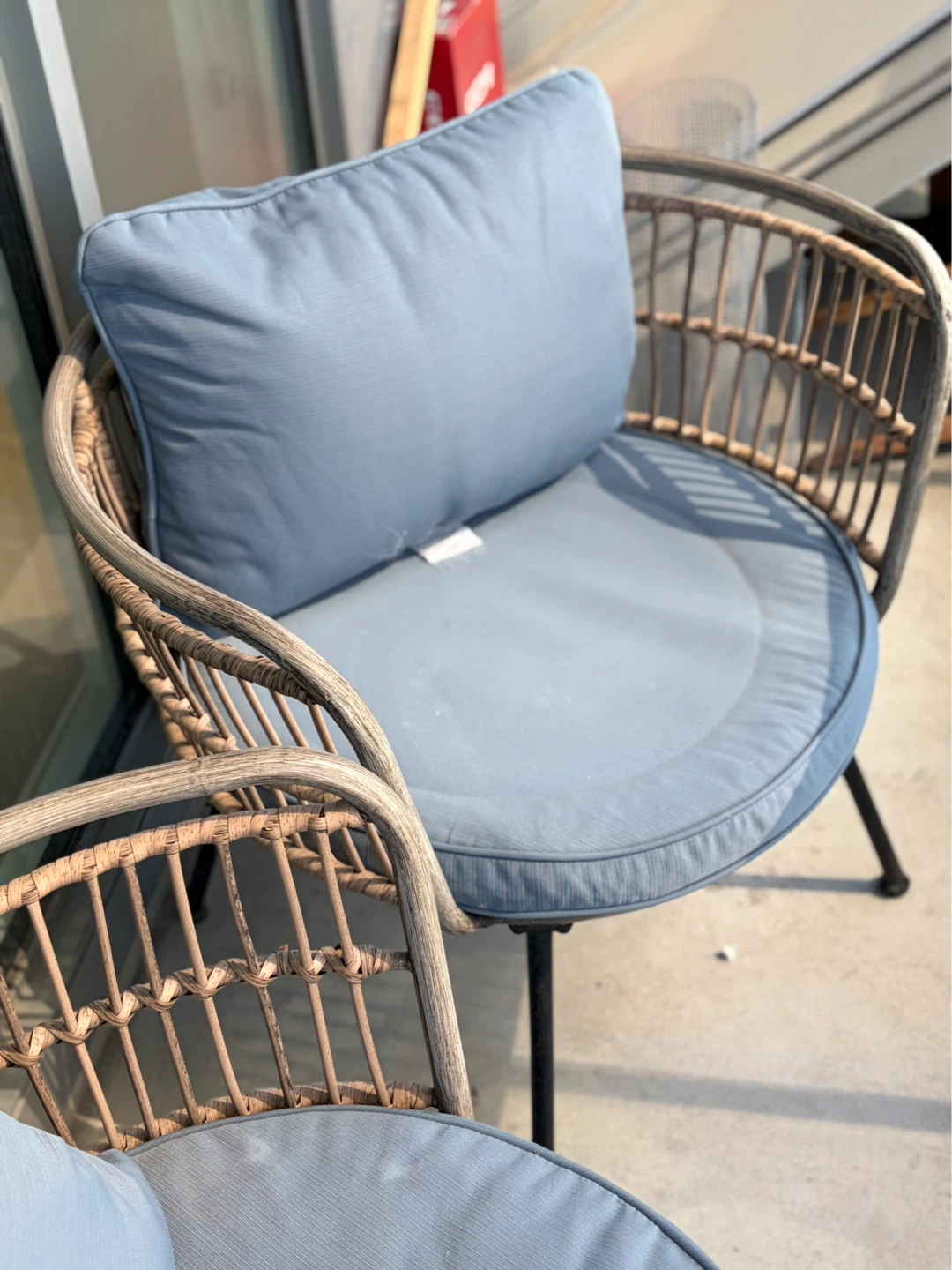 Rattan Accent Chairs with Blue Cushions (Set of 2)+small table - photo 2