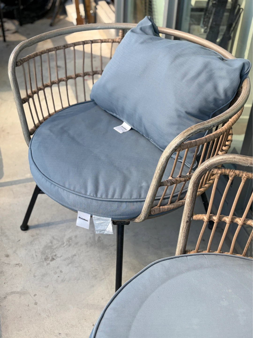 Rattan Accent Chairs with Blue Cushions (Set of 2)+small table - photo 3