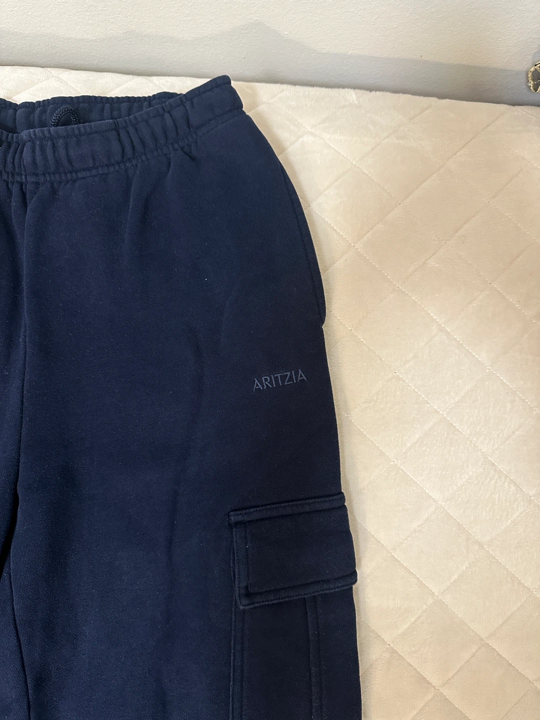 Aritzia Sweatfleece Cozy Fit Cargo Joggers Navy XS - photo 2