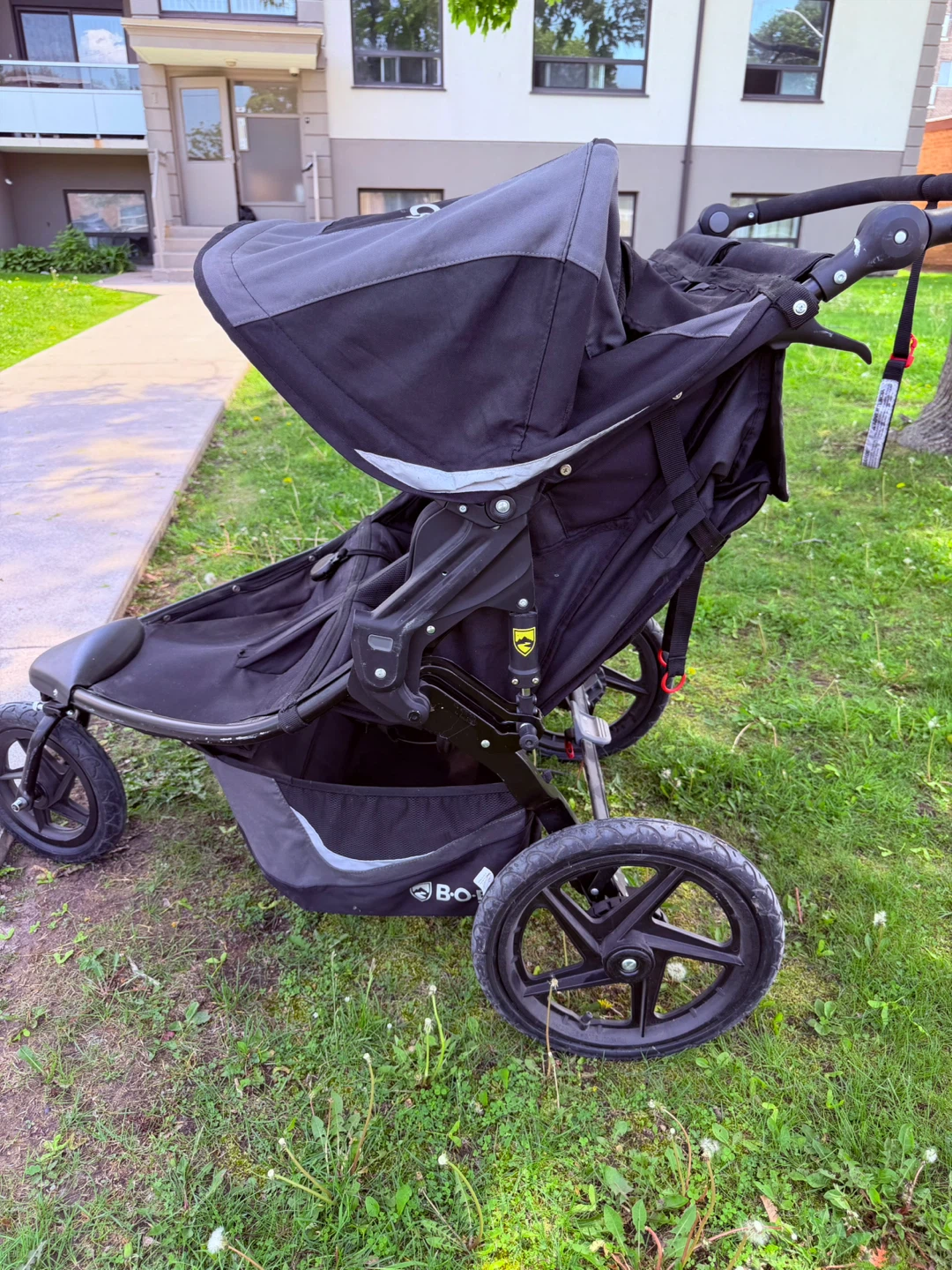 BOB Revolution SE Duallie Jogging Stroller - photo 3