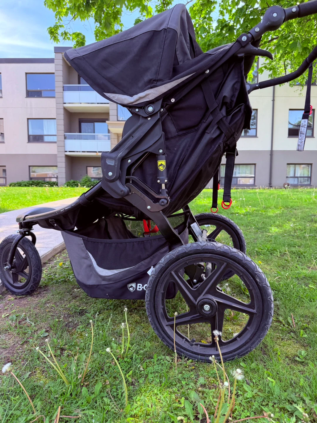 BOB Revolution SE Duallie Jogging Stroller - photo 4